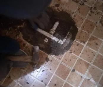铁岭卫生间漏水维修公司为您分享下卫生间渗水如何处理及注意事项